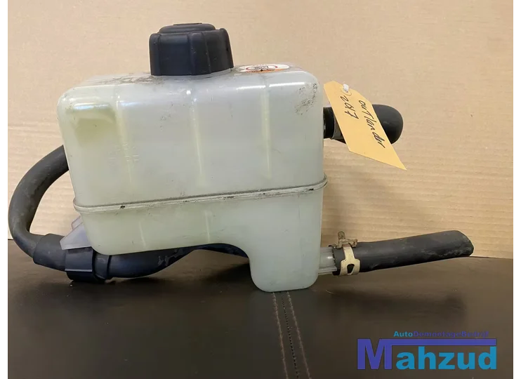 mitsubishi-outlander-phev-koelvloeistof-reservoir-20152021