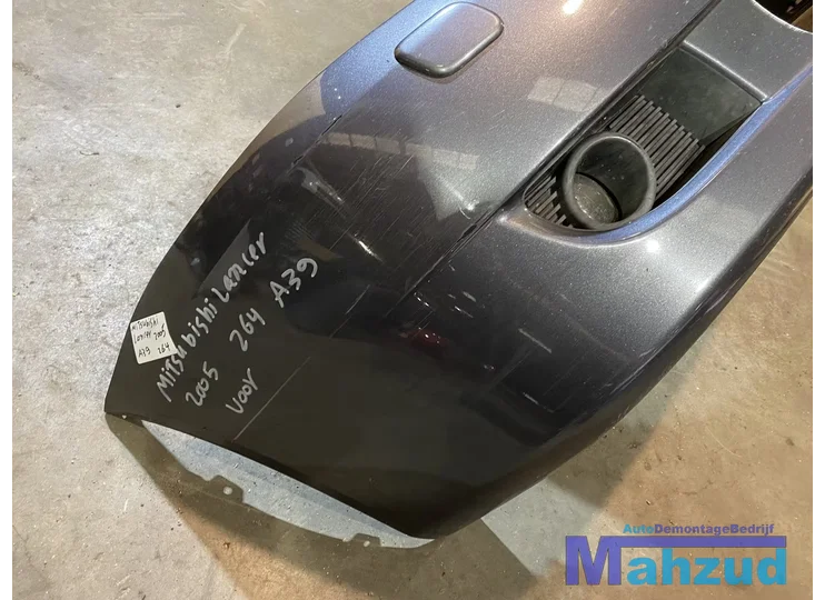 mitsubishi-lancer-7-grijs-voorbumper-compleet-a39