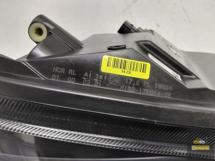 h1bb13e014ce-ford-fiesta-mk8-full-led-st-zwart-rechterlamp — foto 4