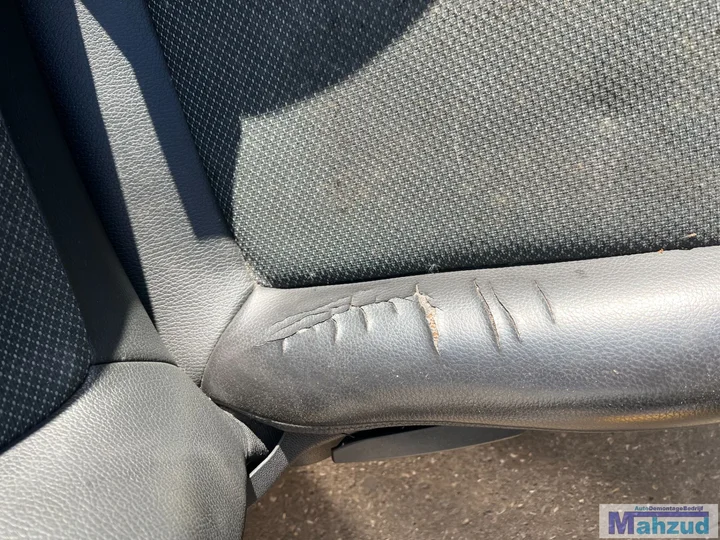 opel-corsa-d-half-leer-interieur-stoel-bank-3deurs-engels — foto 10