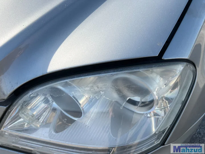 mercedes-ml-2-w164-links-koplamp-xenon-20052011 — foto 2
