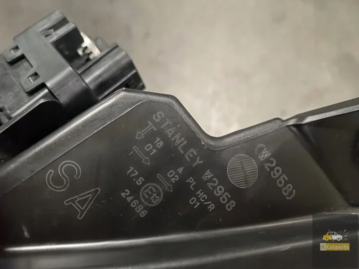 suzuki-swift-mk8-set-lampen — foto 8