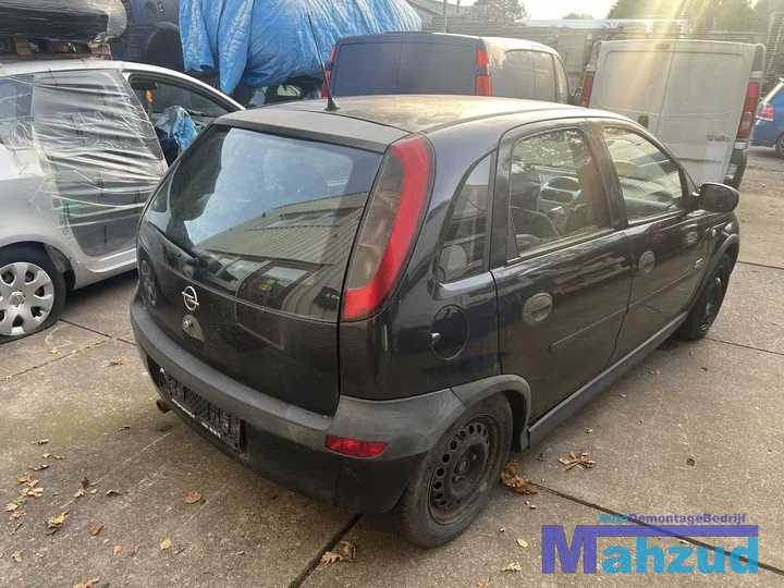 opel-corsa-c-zwart-onderdelen-demontage-20002005 — foto 6