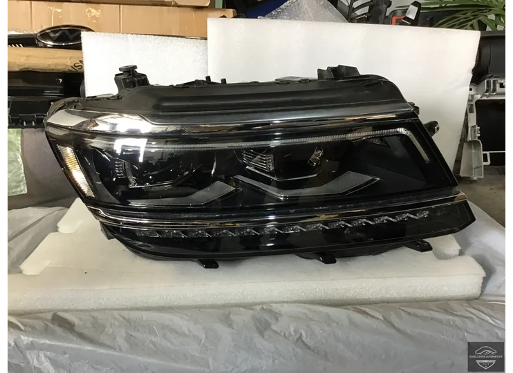 VW Tiguan 5NA 16-20 Vol Led koplamp rechts 5NB941082D