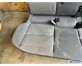 mitsubishi-colt-6-interieur-5deurs-stoel-bank-20032009 — foto 12