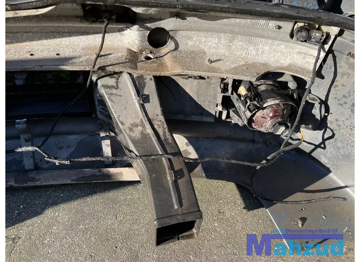 bmw-5-serie-e39-touring-4727-voorbumper-bumper-voor-19962004