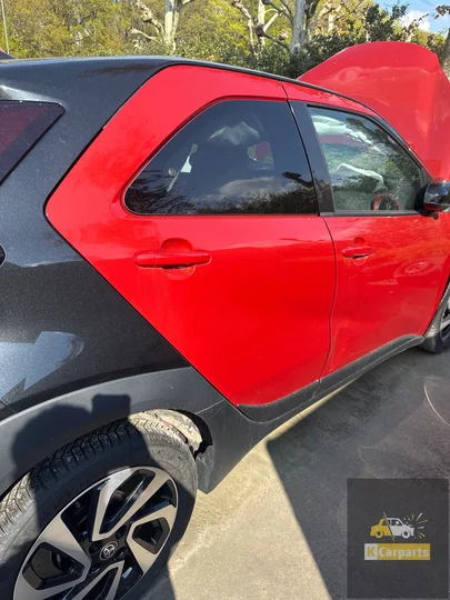 toyota-aygo-x-rechts-achter-portier-origineel — foto 2