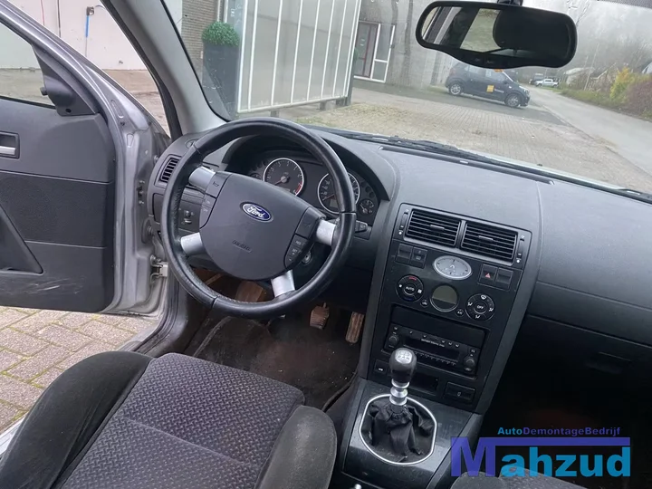 2001-ford-mondeo-3-20-16v-zilver-onderdelen-demontage — foto 17