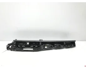 audi-a4-8w-a5-f5-luchtrooster-midden-dashboard-8w1820902c