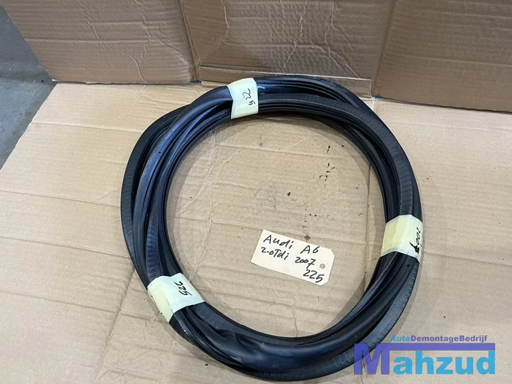 audi-a6-c6-sedan-links-voor-deurrubber-20042011 — foto 3