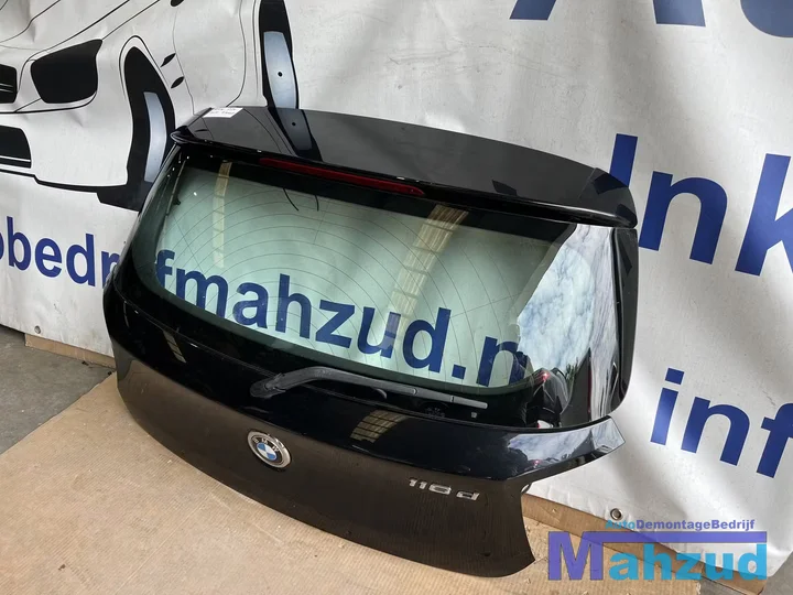 bmw-1-serie-f20-zwart-achterklep-compleet — foto 2