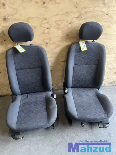 opel-corsa-c-5-deurs-links-rechts-stoel-20002005