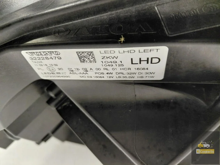 32228479-volvo-v40-lift-full-led-linkerlamp-ideaal — foto 3