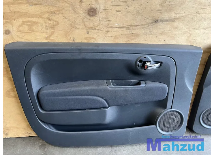 2012-fiat-500-compleet-interieur-stof-zwart-wit