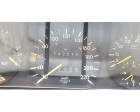 kmteller-cockpit-toerenteller-w201-190-mercedes-2015402347-origineel-gebruikt-1982-1993 — foto 5