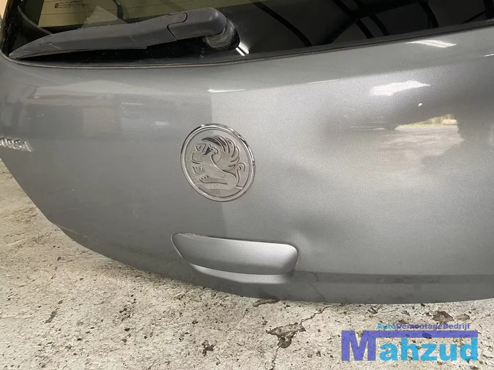opel-corsa-d-3drs-grijs-z179-achterklep-20062014 — foto 4