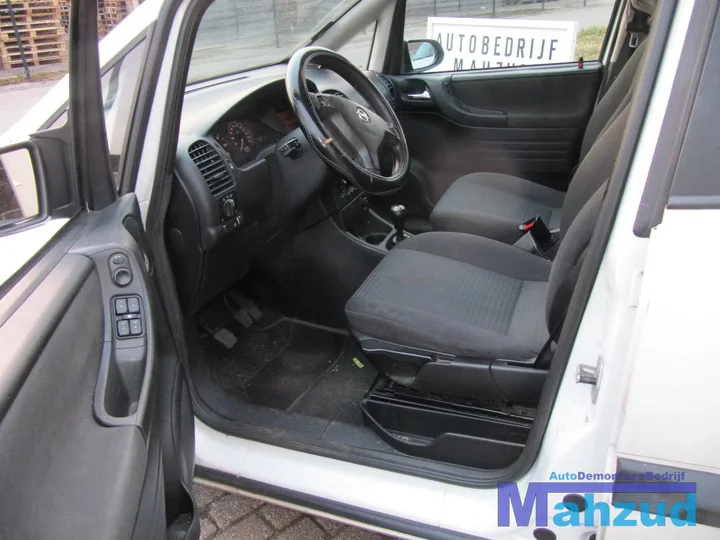 2004-opel-zafira-a-22-16v-dti-demontage-sloop75 — foto 13