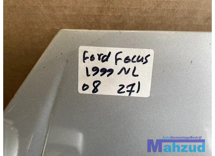 ford-focus-1-grijs-zilver-08-o8-motorkap-19992004