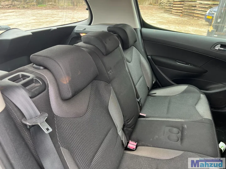 peugeot-308-1-dashboard-interieur-delen-20072014 — foto 5