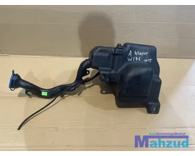 mercedes-a-gla-cla-c117-w176-ruitensproeiertank-a2468690220