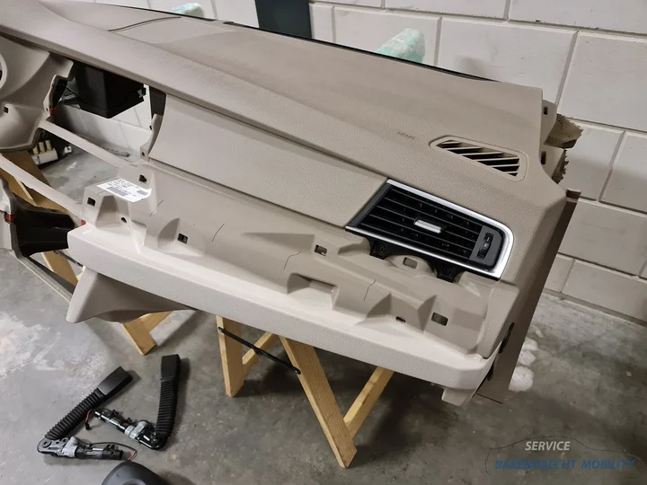 airbagset-bmw-f07-5-serie-gran-turismo-gt-beige-dashboard-stuur-airbag-gordel-set-2009-2017 — foto 6