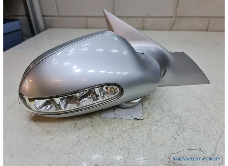 mercedes-a209-c209-w209-clk-klasse-11pins-buitenspiegel-rechts-passagierskant-grijs-zilver-origineel-nette-staat-gebruikt-buiten-spiegel-led-knipperlicht-dimmend-2002-2003-2004-2005-2006-2007-2008-2009-barendrecht-mobility-service