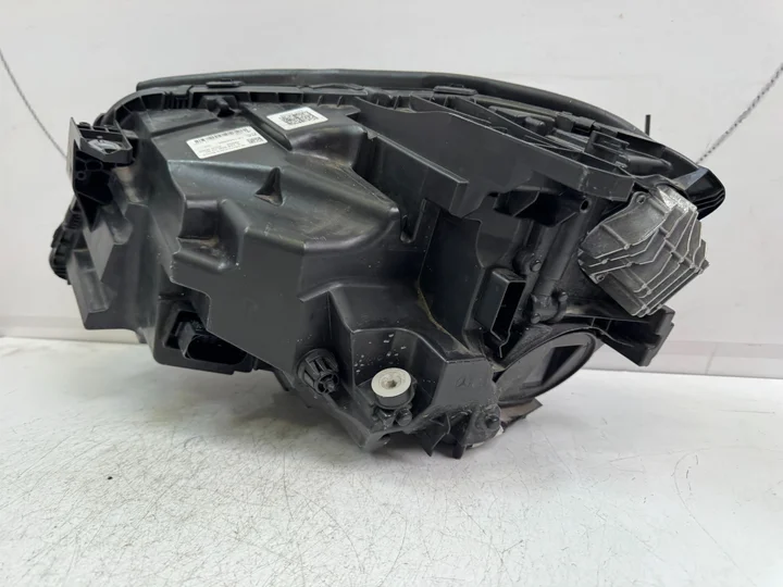 gla-w156-facelift-vol-led-koplamp-rechts-a1569067000 — foto 5