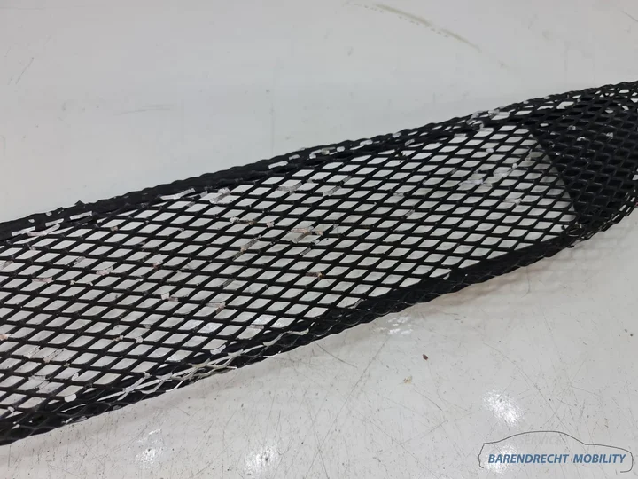 amg-bumpergrille-mercedes-w203-c-klasse-zwart-origineel-gebruikt-gaas-a2038851353 — foto 7