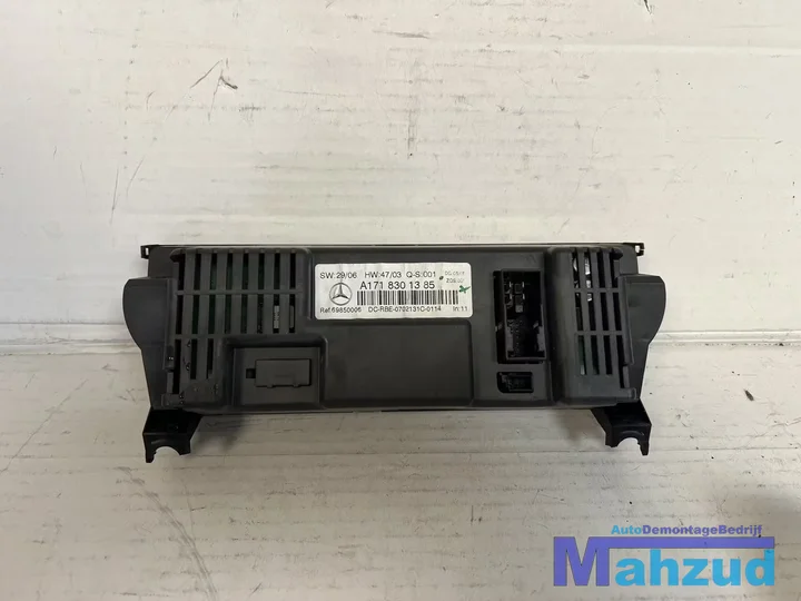 mercedes-slk-r171-kachel-paneel-a1718301385-20042011 — foto 2