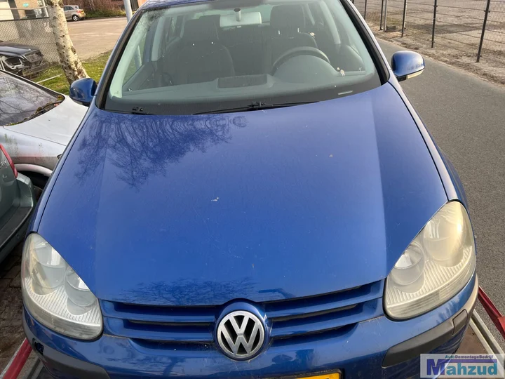 vw-golf-5-14-fsi-blauw-lc5j-bkg-fxq-demontage-sloop-onderdelen — foto 2