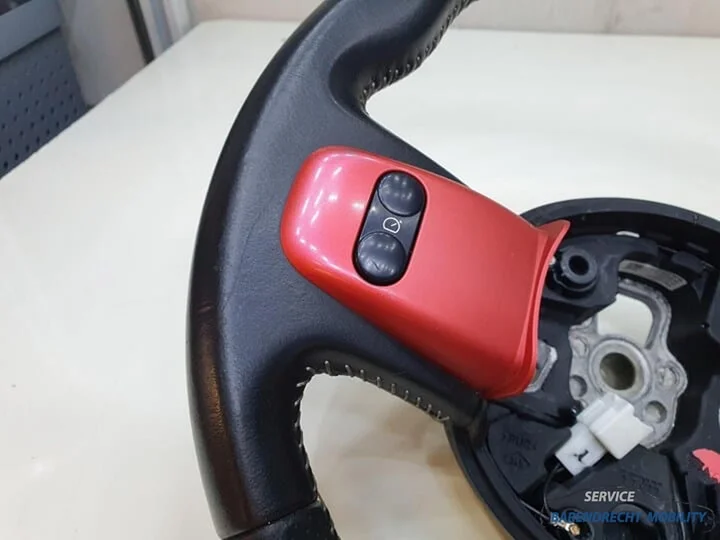 stuurwiel-renault-twingo-iii-3-leer-leder-zwart-rood-geperforeerd-afgevlakt-34151201e-2014-2020 — foto 8