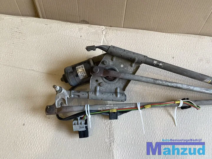 mercedes-slk-r170-ruitenwissermotor-a1708202642 — foto 3