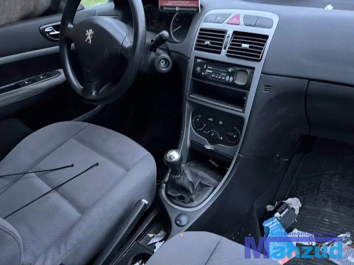 peugeot-307-14-kfw-eycc-zilver-sloop-onderdelen-motor — foto 15