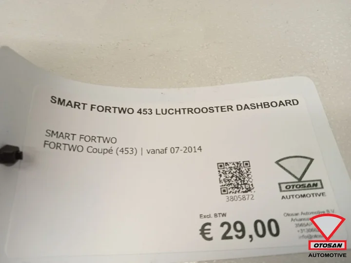 smart-fortwo-453-2014-luchtrooster-dashboard-origineel — foto 4
