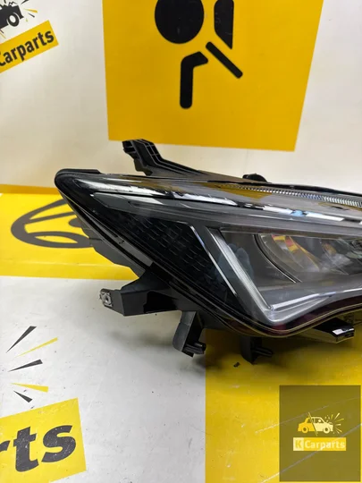 cupra-born-koplamp-rechts-led-2021-10f941008j-origineel-ophangpunten-kapot- — foto 2