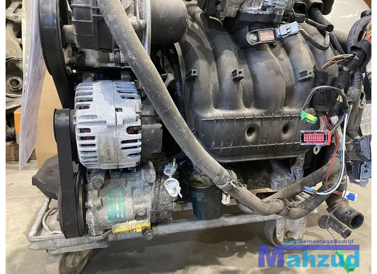 peugeot-307-20-motor-motorblok-rfn-distributie-ketting-gebroken