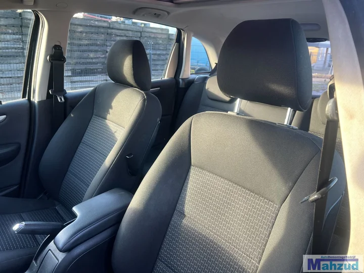 2010-mercedes-b-klasse-w245-b180-zwart-191-266940-demontage-sloop — foto 13
