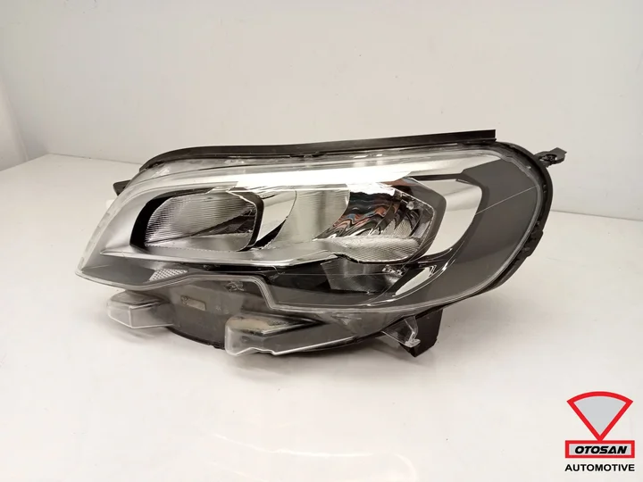 peugeot-expert-2016-koplamp-links-origineel