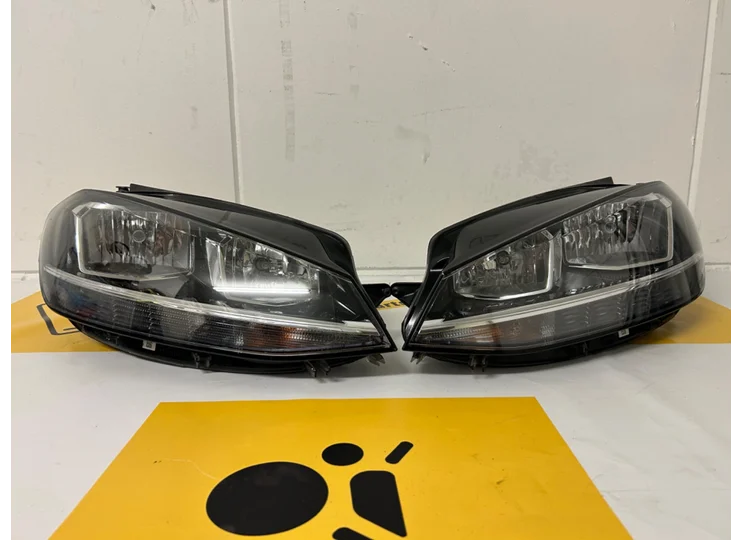 Phare halogène LED VW Golf 7 Facelift droit/L 5G1941006D