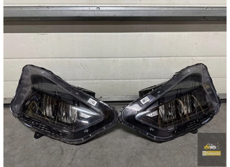 92102Q0600, Hyundai Bayon FULL LED-lamp links rechts