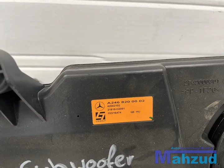 mercedes-a-gla-w176-subwoofer-speaker-a2468200002 — foto 2