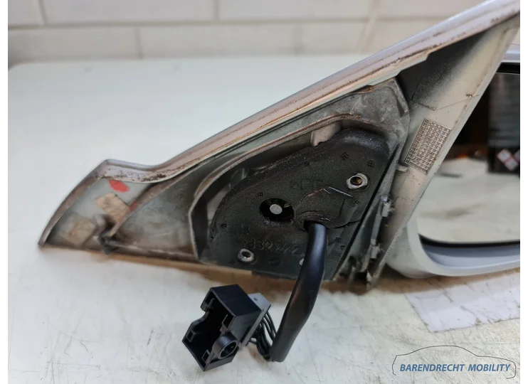 mercedes-a209-c209-w209-clk-klasse-11pins-buitenspiegel-rechts-passagierskant-grijs-zilver-origineel-nette-staat-gebruikt-buiten-spiegel-led-knipperlicht-dimmend-2002-2003-2004-2005-2006-2007-2008-2009-barendrecht-mobility-service
