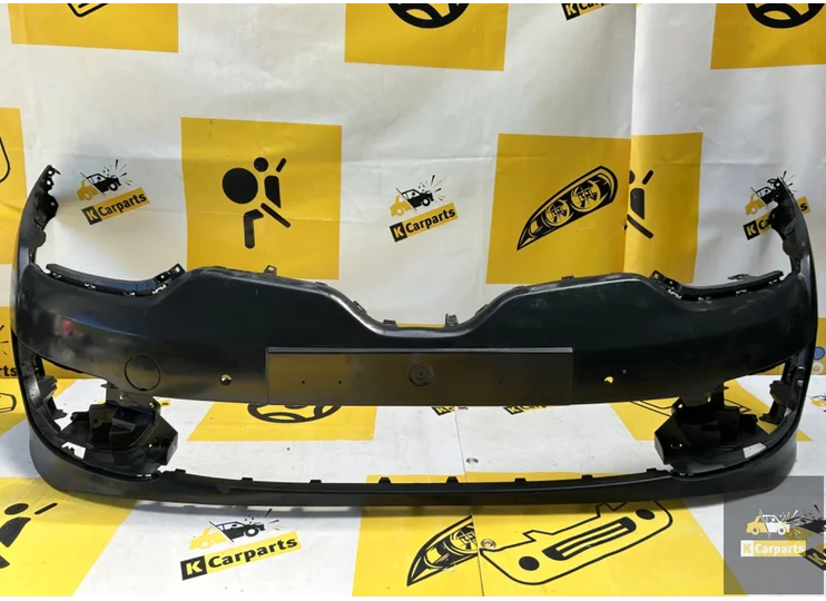 Renault Megane III Facelift Frontstoßstange 620220055R PDC