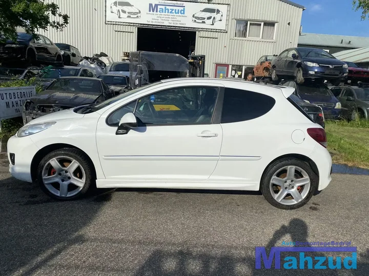 2010-peugeot-207-sport-16-16v-ep6-wit-ewp-onderdelen-17-inch — foto 3