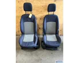 peugeot-1007-links-rechts-stoel-2005