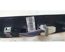 gevarenlicht-schakelaar-w451-smart-fortwo-cpv-451820681-origineel-gebruikt-2007-2015 — foto 3