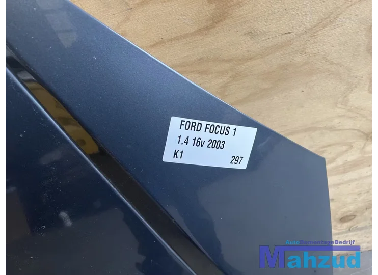 ford-focus-1-station-grijs-k1-motorkap-19992004