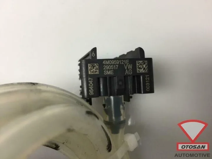 vw-touareg-audi-q7-q8-crashsensor-set-voor-4m0959121e — foto 2