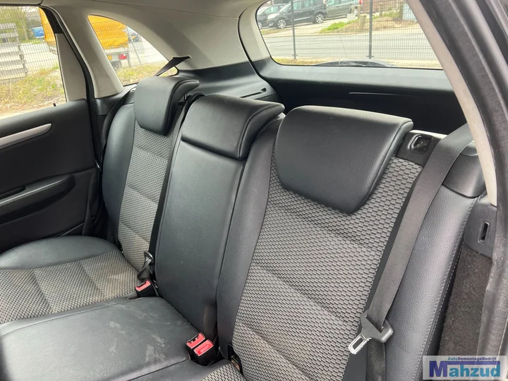 2010-mercedes-b-klasse-w245-20-zwart-191-demontage-sloop — foto 13