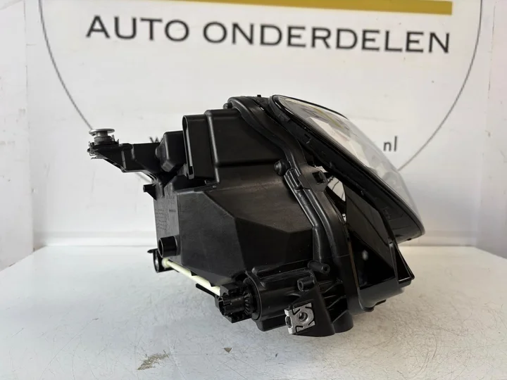 audi-q4-etron-vol-led-koplamp-rechts-89a941034d — foto 4